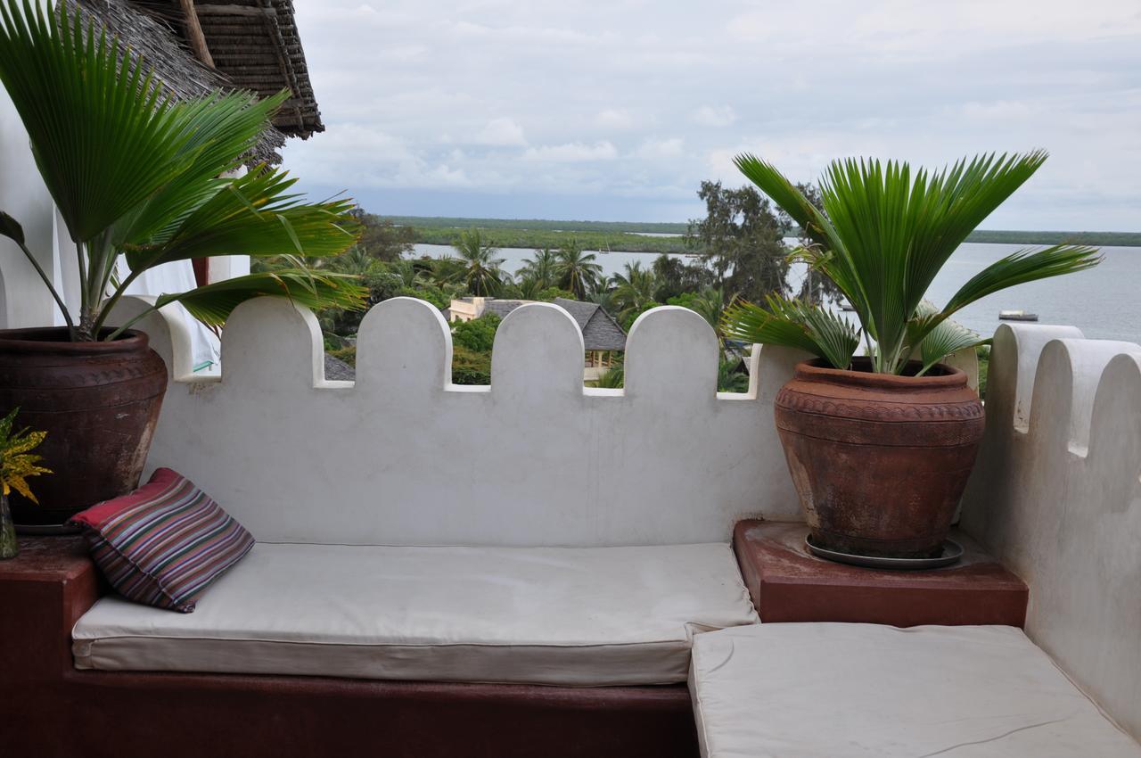 Sweet Banana House Bed & Breakfast Lamu Exterior photo